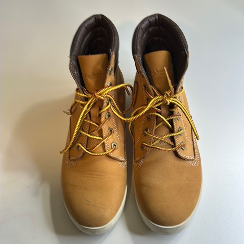 TIMBERLAND ORTHOLITE CLASSIC LEATHER WOMENS WHEAT COLORED BOOTS SZ 7.5